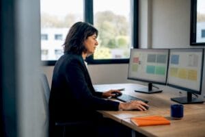 Dirigeante d'une PME spécialisée en conseil sur les données centralisées