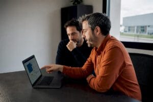 Dirigeants de PME mettant l'audit e-commerce en priorité